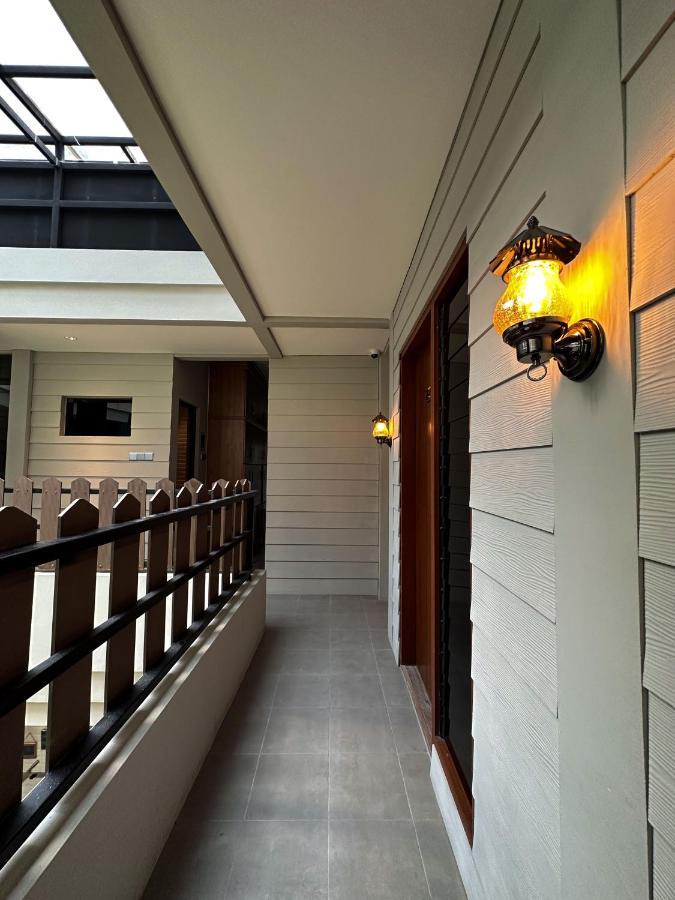 Lugano Arte Homestay Jakarta Kültér fotó